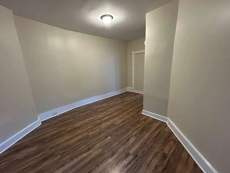 810 Carteret Ave #1 — Photo 9