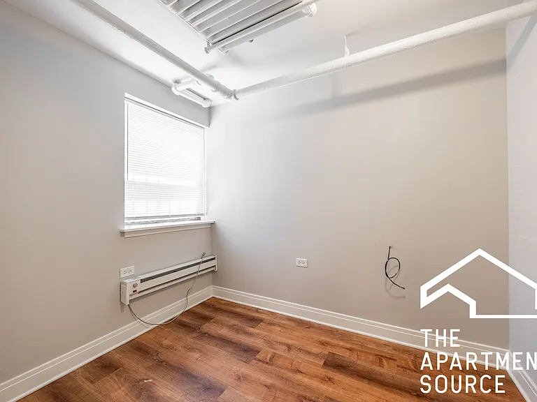 5736 N Winthrop Ave #1 — Photo 10