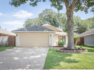 16122 Barbarossa Dr, Houston, TX 77083