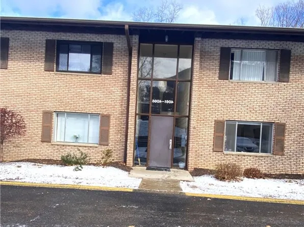 4065 Sanlin Dr, Coraopolis, PA 15108