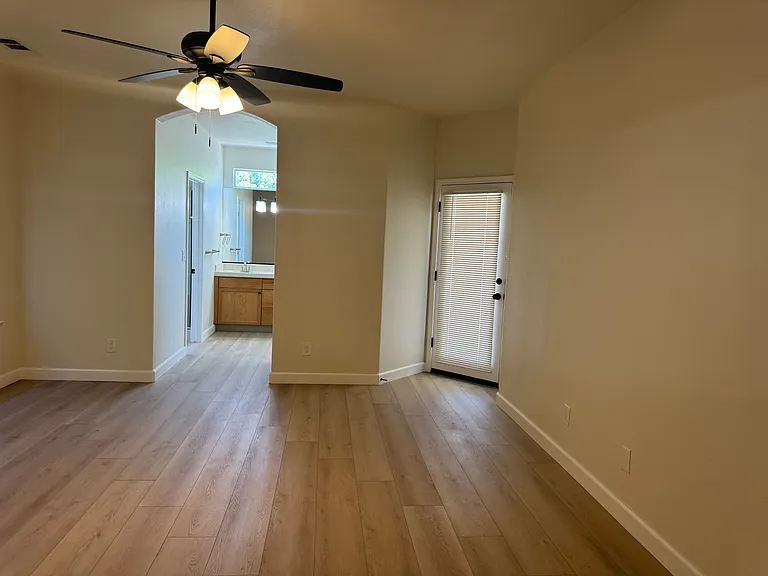 845 E Green Acres Dr — Photo 31