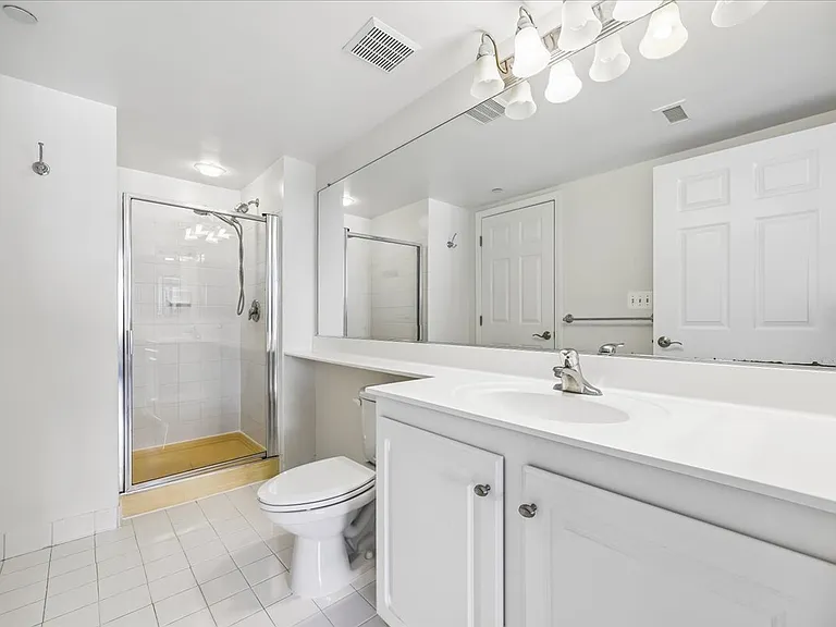 11710 Old Georgetown Rd #1029 — Photo 27