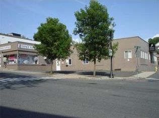 45 Bank Row St, Greenfield, MA 01301