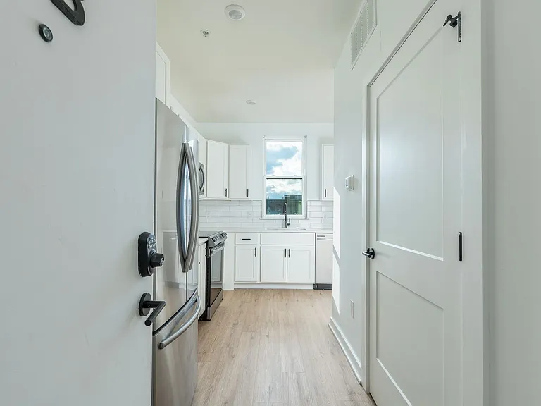 2521 Cecil B Moore — Photo 87