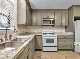 807 Holleman Dr, College Station, TX 77840