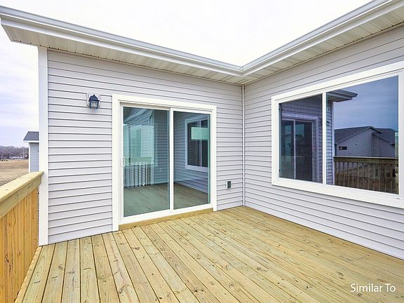 4th image of 9466 Emilia Ln