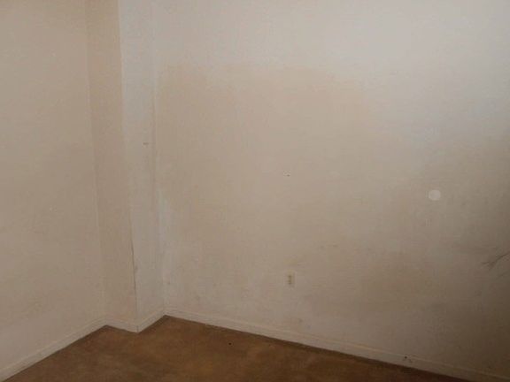 5th image of 1228 W 4th St