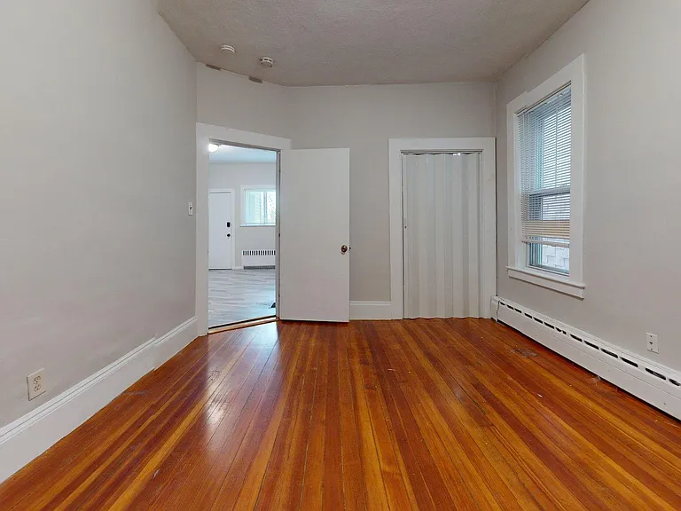 677 Bennington St #1 — Photo 8