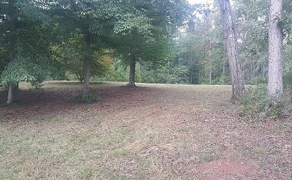 4th image of 2275 Darley Dr