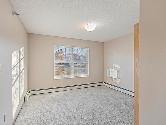 5th image of 215 Huseth St APT 111