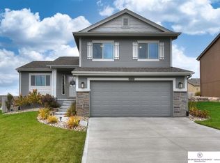 8202 S 186th St, Omaha, NE 68136