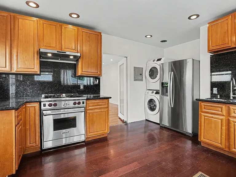 1224 Dwight Way — Photo 9