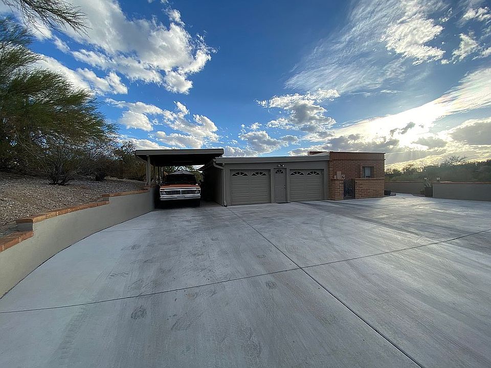Garage and Carport Entry