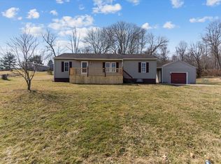 1895 Old Logan Rd SE, Lancaster, OH 43130