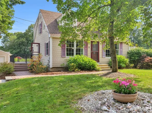 5 Chimney Hill Road, Wallingford, CT 06492
