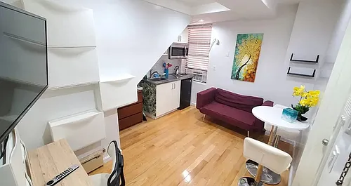 340 Amsterdam Ave Photo 1