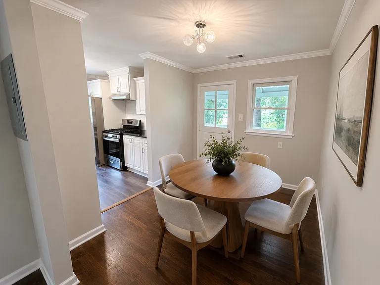 820 Berkeley Ave NW #A — Photo 6