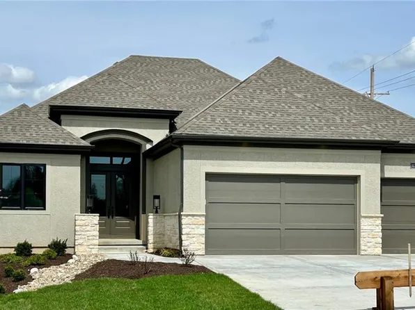 10300 151st Pl, Overland Park, KS 66221
