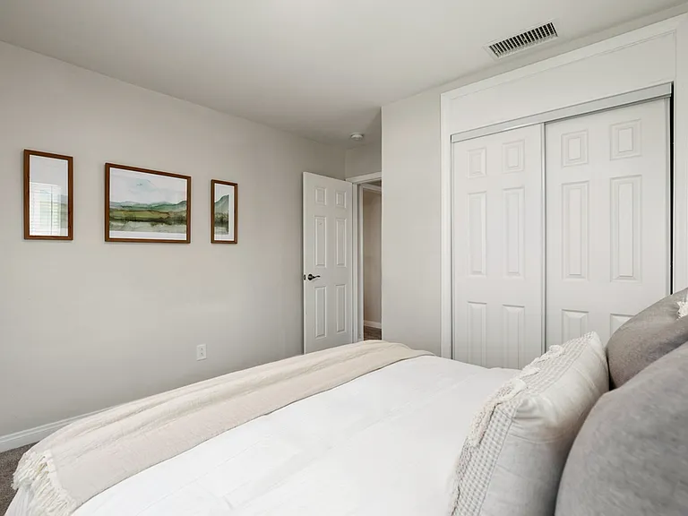 1207 Florence St — Photo 15