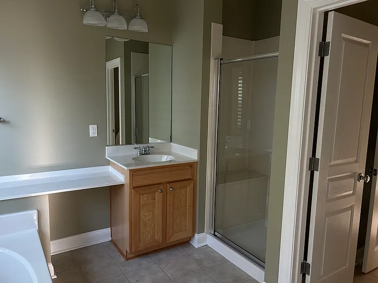 220 Village Grn — Photo 13