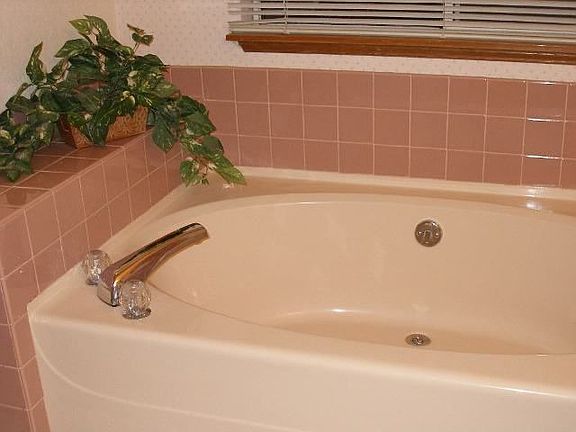 At the end of the day, a nice soak in your private master suite!