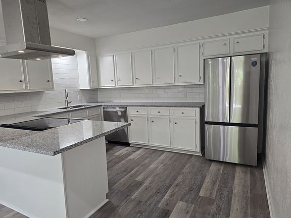 3rd image of 601 County Road 3721