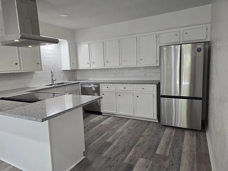 601 County Road 3721 — Photo 3