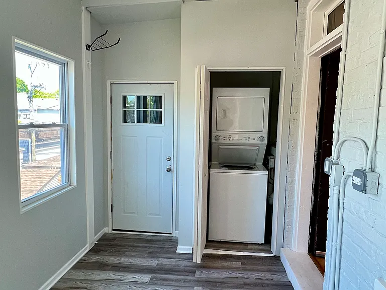Back Sun Room and Laundry