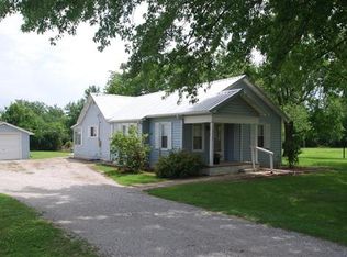 12045 S 1600 Rd, Nevada, MO 64772