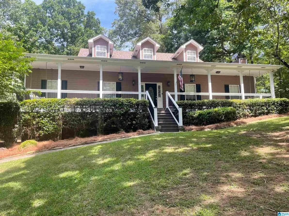 4555 Eaglewood Dr, Bessemer, AL 35022