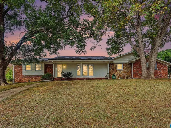 2524 Lancelot Dr, Birmingham, AL 35214