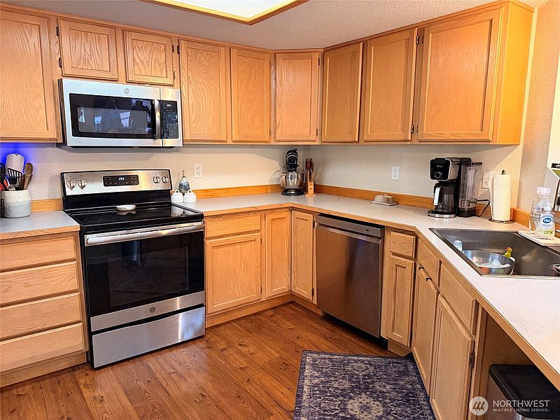 4th image of 6031 Gresham Lane SE
