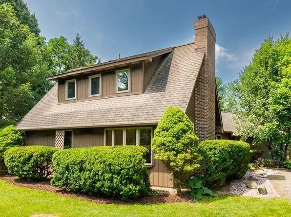 235 N Hadley Rd, Ortonville, MI 48462