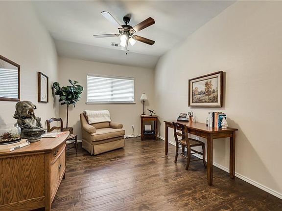 5th image of 613 Crystal Falls Dr