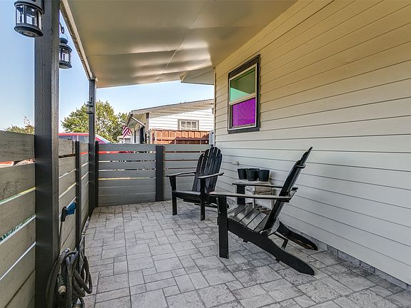 4th image of 1306 E Lovers Ln