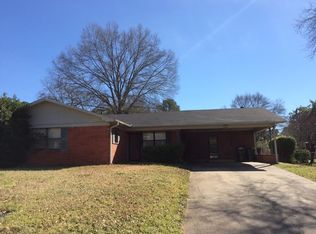204 Erskine Dr, Longview, TX 75601