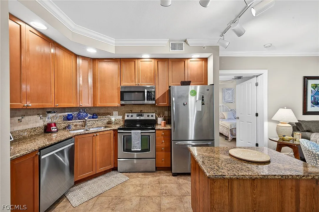 2 bed, 2.5 bath, 1003 sqft, $2,250 — Photo 3