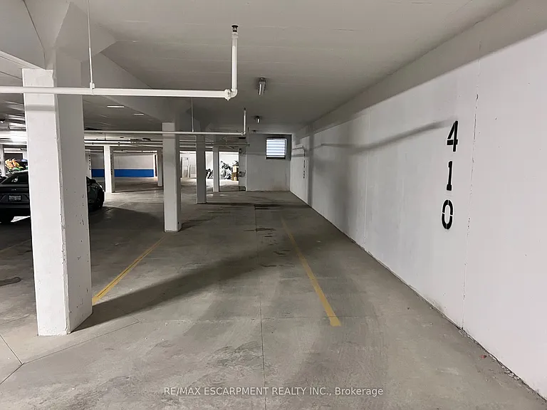 460 Dundas St E #1208 — Photo 23