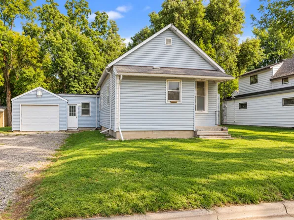 709 8th Ave SE, Waseca, MN 56093