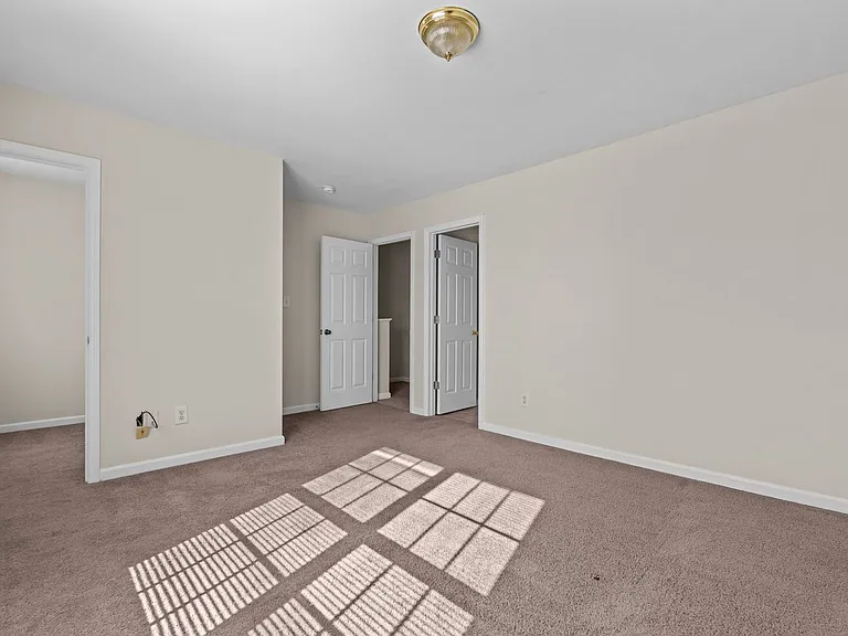 408 Anna St — Photo 17