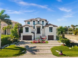 380 Trade Winds AVE, NAPLES, FL 34108