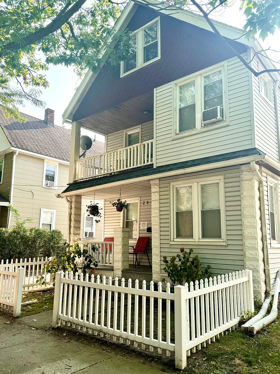 Building Photo - 2092 Lark St #3