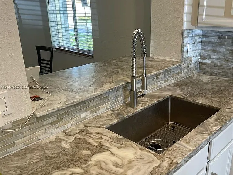 2847 S Evergreen Cir — Photo 15