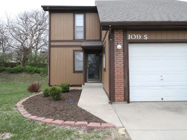 109 S Saxony Dr, Olathe, KS 66061