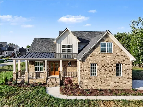 7400 Harkwood Ct, Oak Ridge, NC 27310