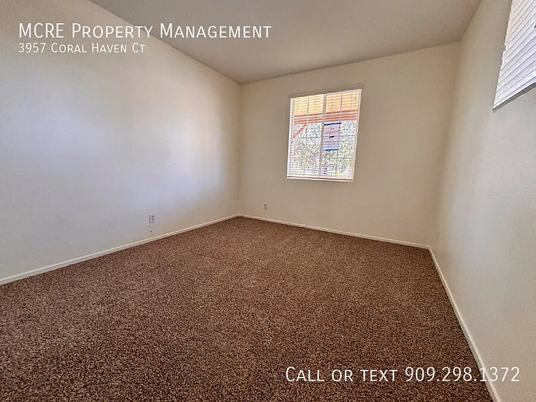 3957 Coral Haven Ct — Photo 12