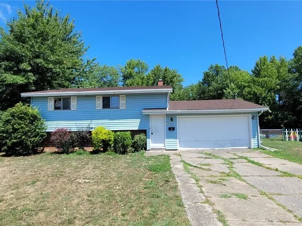 2163 E 41st St, Lorain, OH 44055