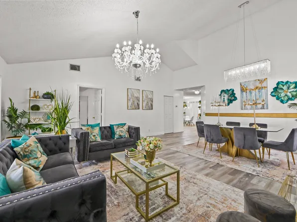 141 Par Drive, Royal Palm Beach, FL 33411