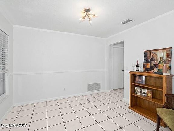 5th image of 1559 White Cap Way