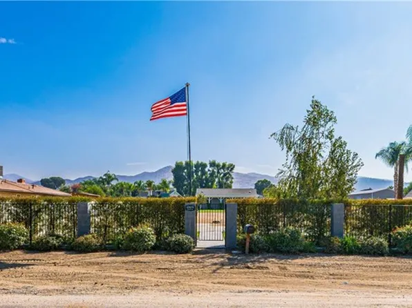 43135 Johnston Ave, Hemet, CA 92544